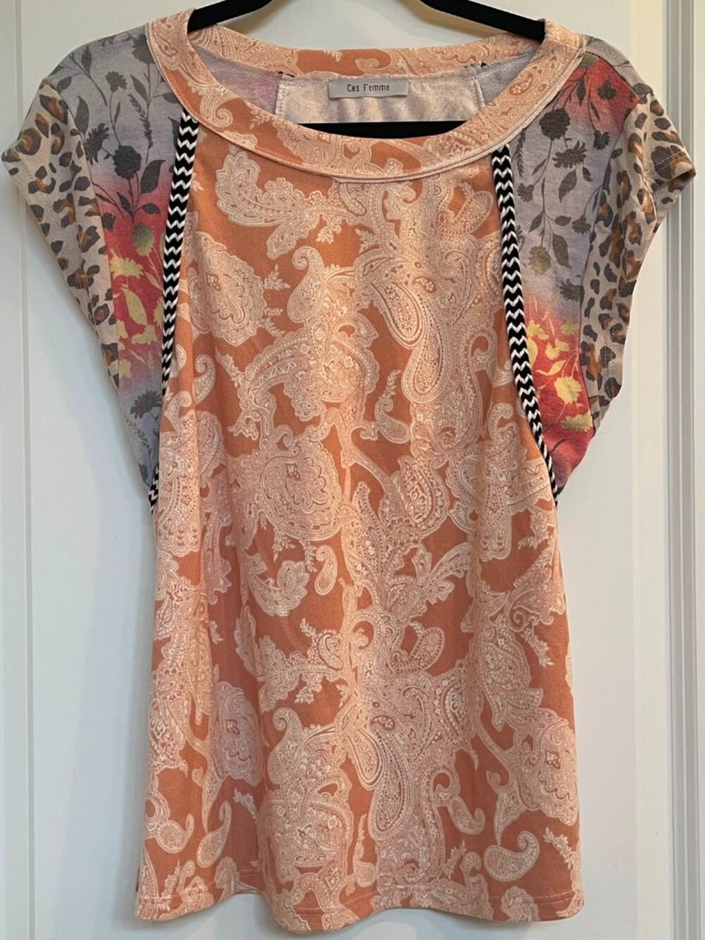 CES FEMME Women’s Paisley Animal Print Top, Unknown Size (looks like a M)